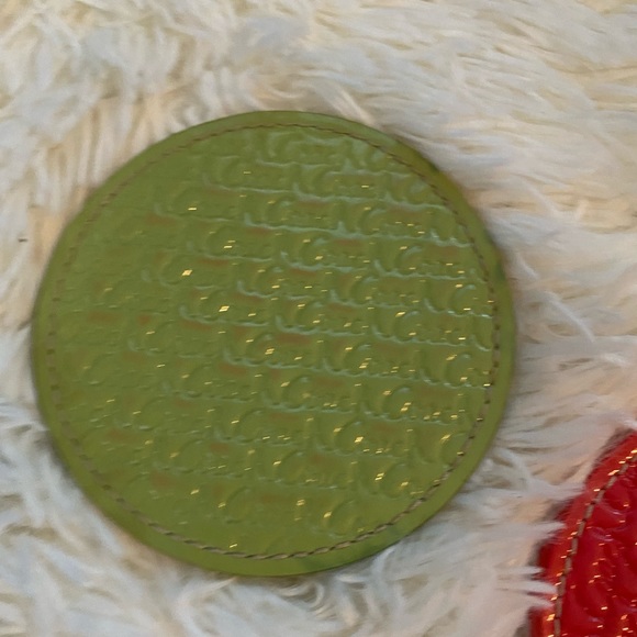 Magnetic coach coasters - Picture 4 of 14